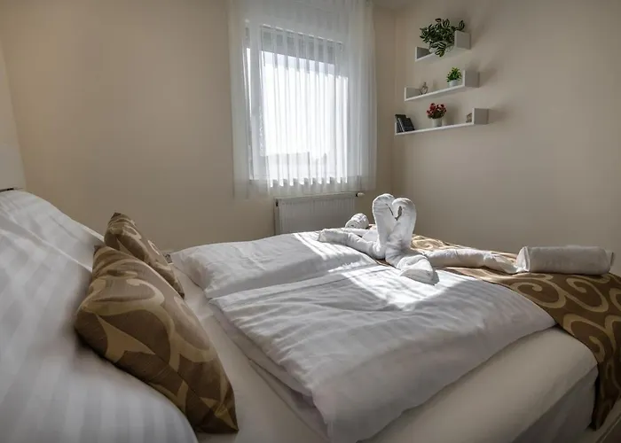 Azure Apartman *